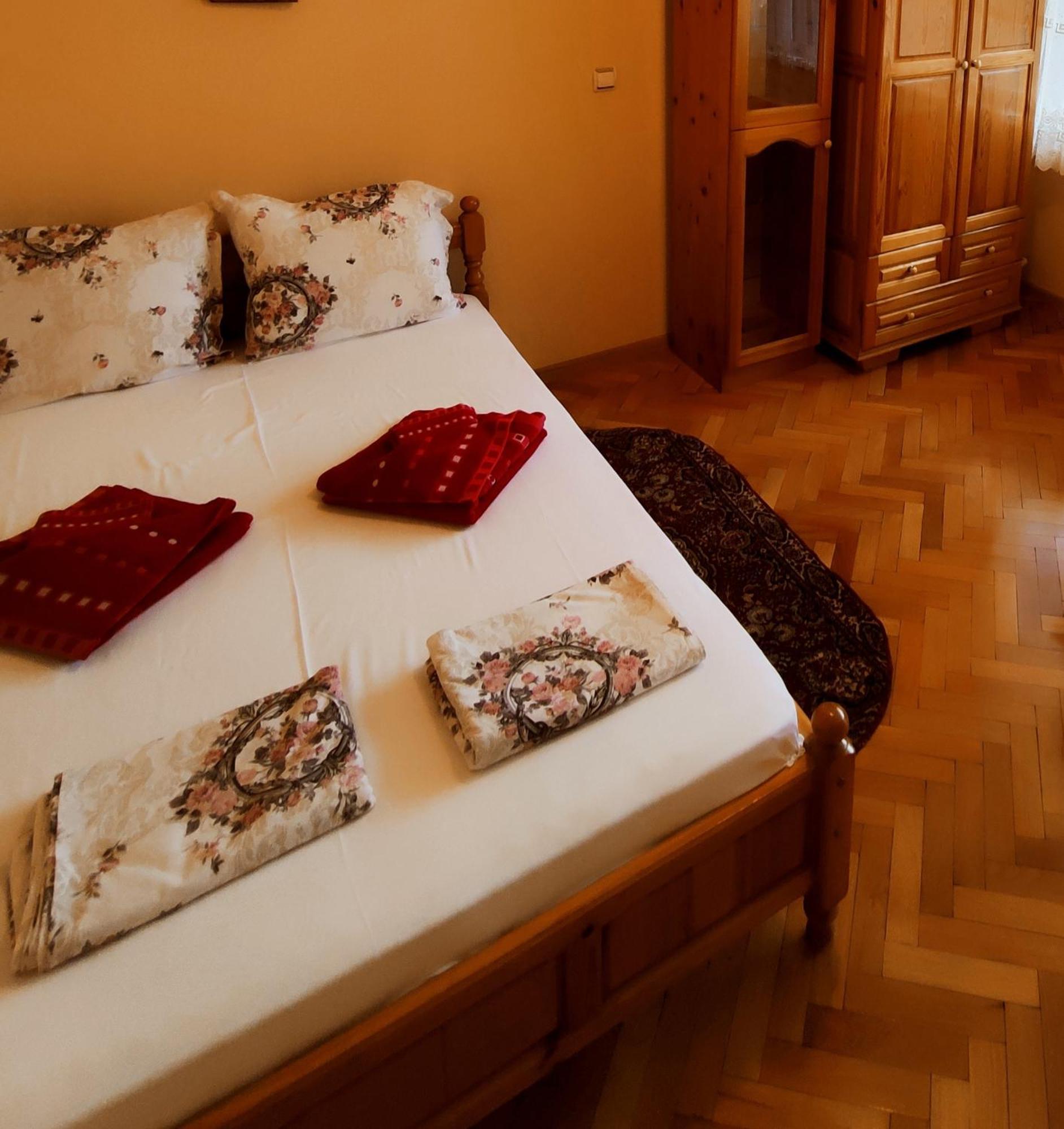 Mercury Guest House Veliko Tarnovo Ngoại thất bức ảnh