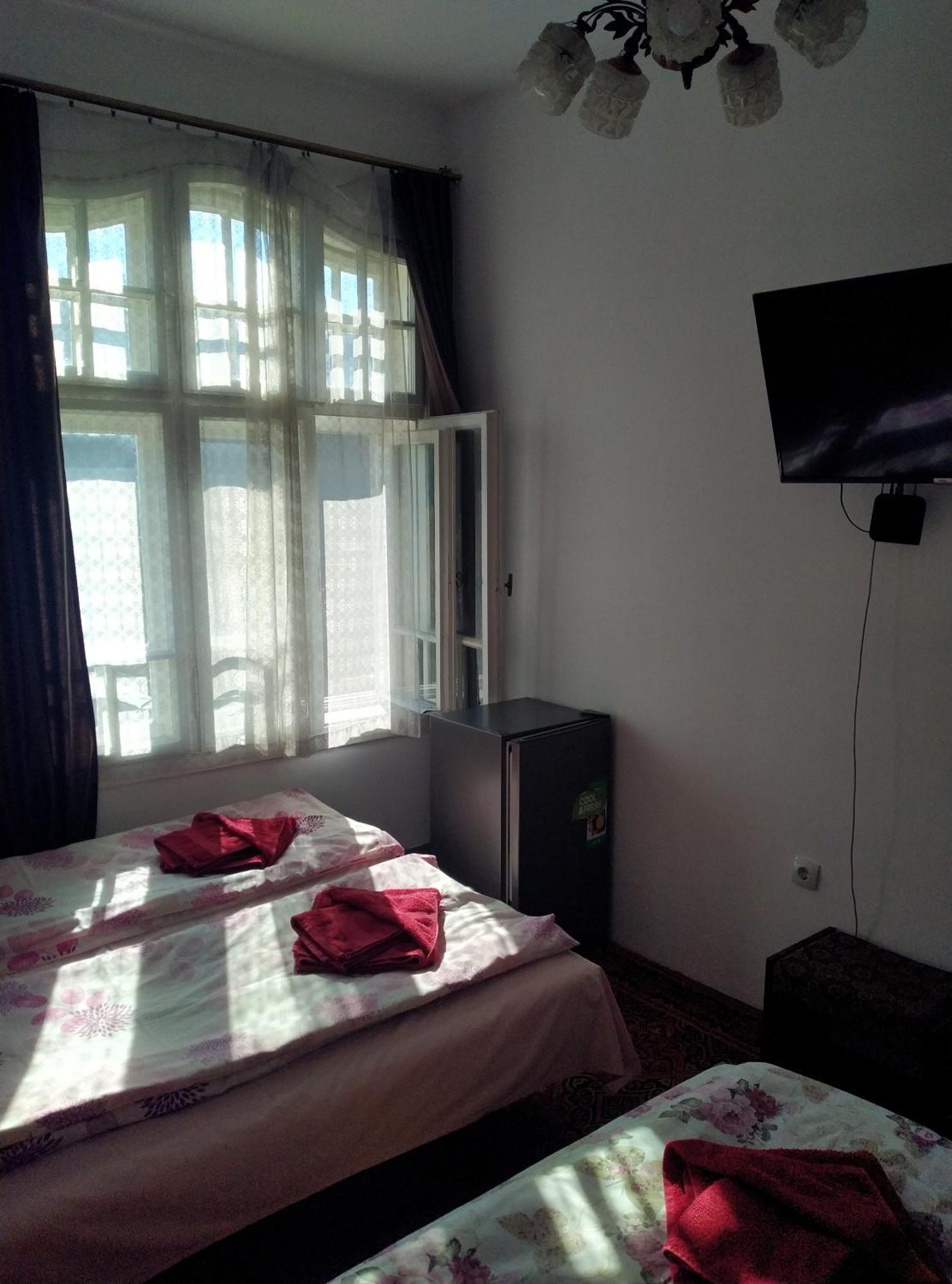 Mercury Guest House Veliko Tarnovo Ngoại thất bức ảnh