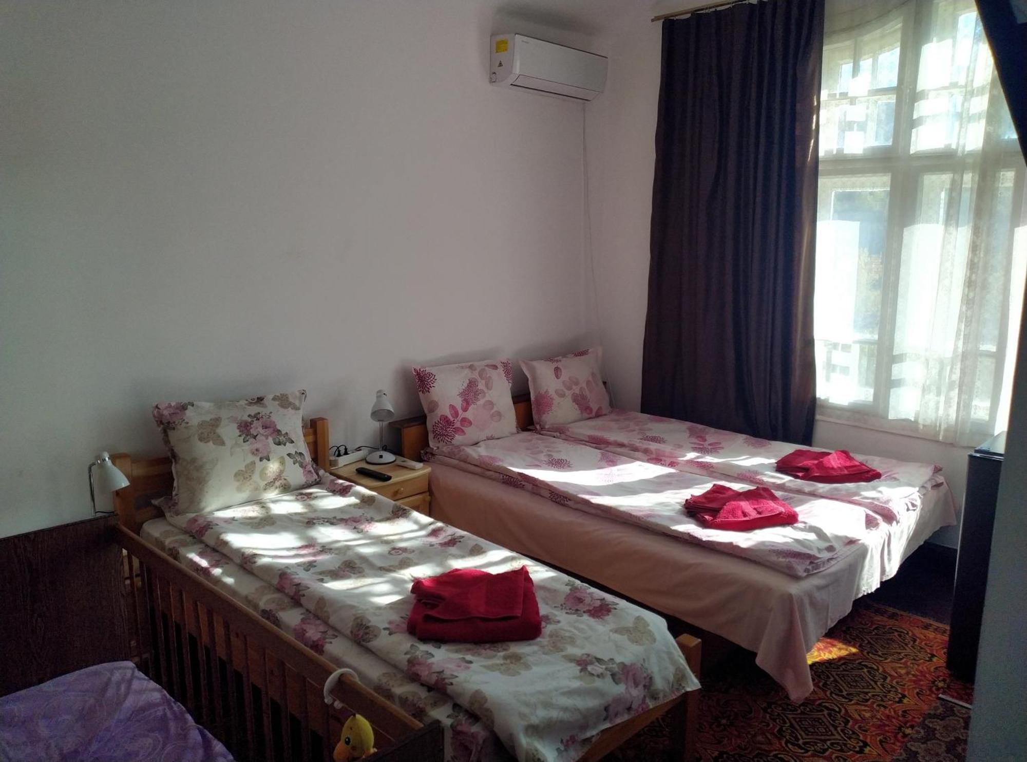 Mercury Guest House Veliko Tarnovo Ngoại thất bức ảnh